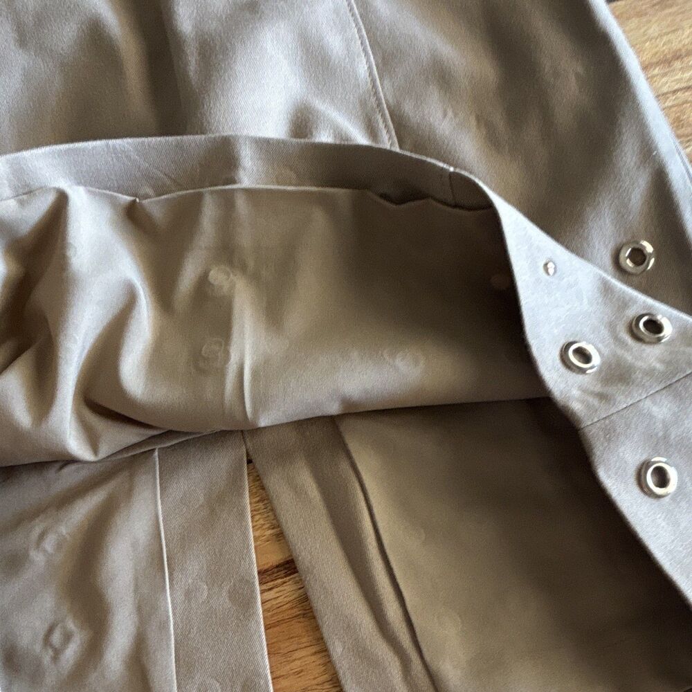 White House Black Market Beige Grommet Pencil Knee Skirt Lined Twill Size 4 - Picture 3 of 8